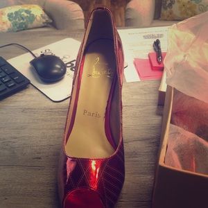 Size 39 feels like an 8.5